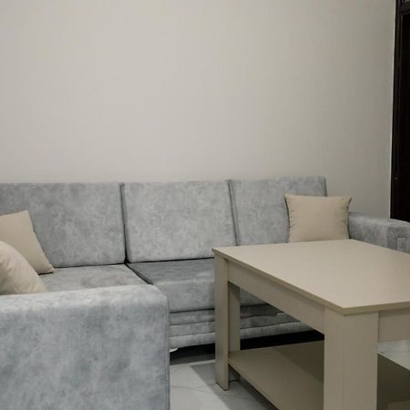 Logli Apartments Gjirokastër Eksteriør billede